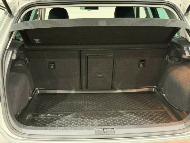 volkswagen-golf-bensin-2015-big-11