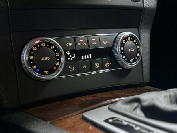 mercedes-benz-glk-diesel-2011-big-11