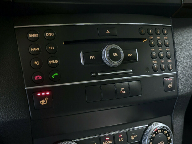 mercedes-benz-glk-diesel-2011-big-10