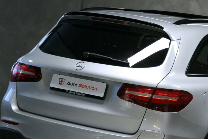 mercedes-benz-glc-elektrisitetbensin-2018-big-32