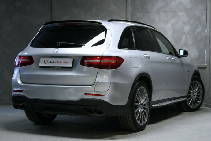 mercedes-benz-glc-elektrisitetbensin-2018-big-1