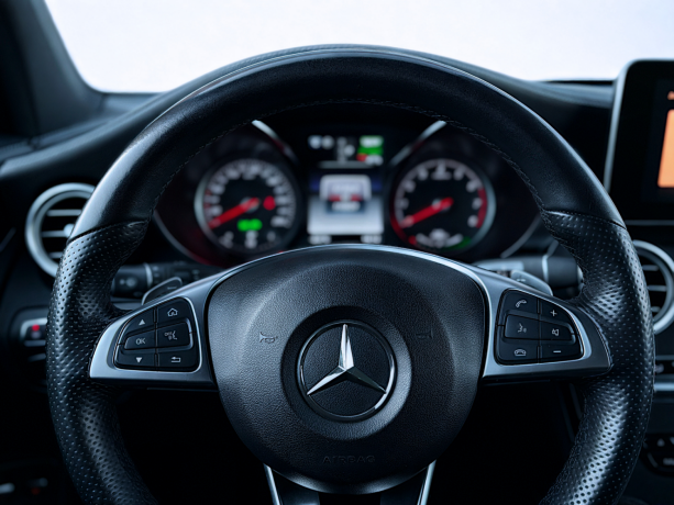 mercedes-benz-glc-elektrisitetbensin-2018-big-12