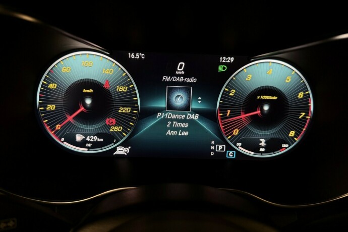 mercedes-benz-c-klasse-bensin-2018-big-10