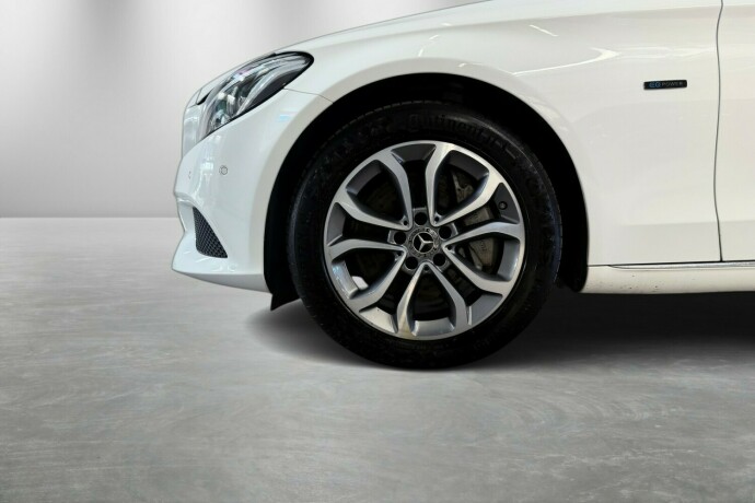 mercedes-benz-c-klasse-elektrisitetbensin-2018-big-2