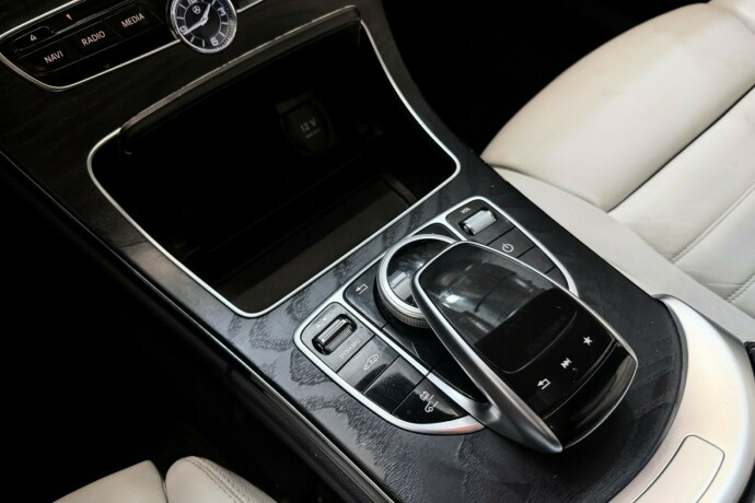 mercedes-benz-c-klasse-elektrisitetbensin-2018-big-34