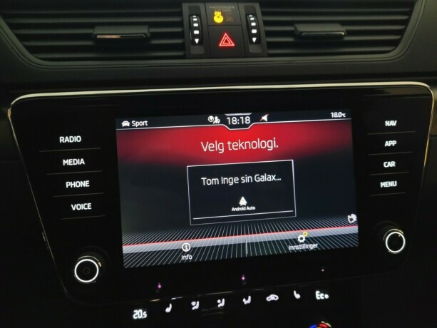 skoda-superb-plug-in-petrol-2021-big-36