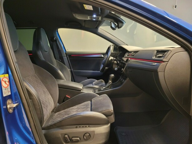 skoda-superb-plug-in-petrol-2021-big-10
