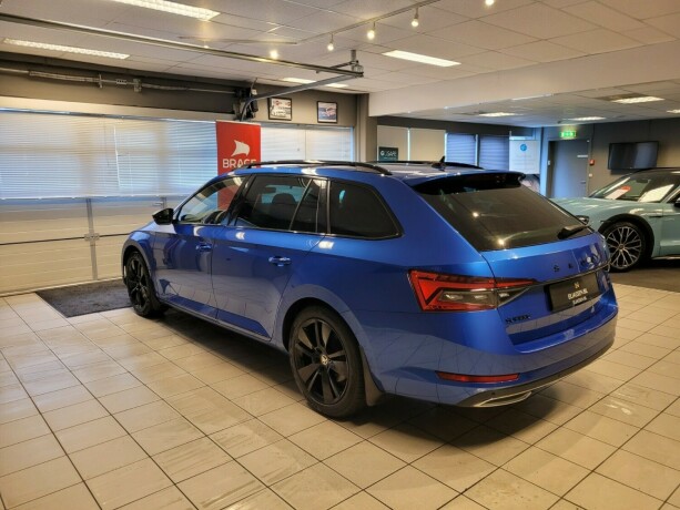 skoda-superb-plug-in-petrol-2021-big-6