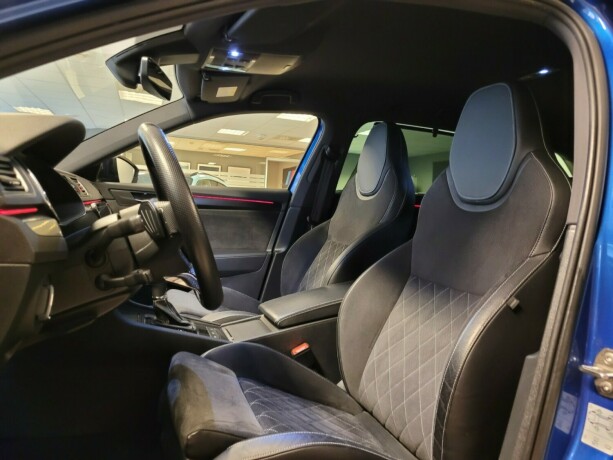 skoda-superb-plug-in-petrol-2021-big-25