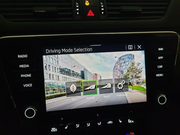 skoda-superb-plug-in-petrol-2021-big-29