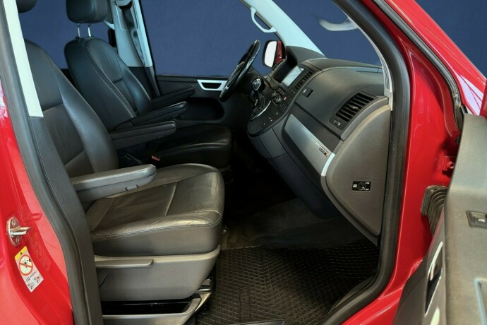 volkswagen-multivan-diesel-2014-big-11