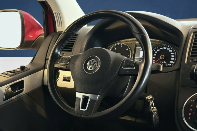 volkswagen-multivan-diesel-2014-big-16