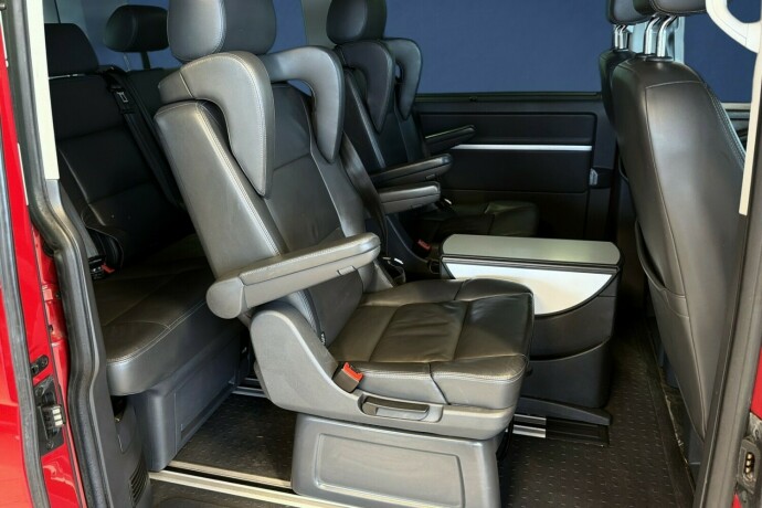 volkswagen-multivan-diesel-2014-big-12
