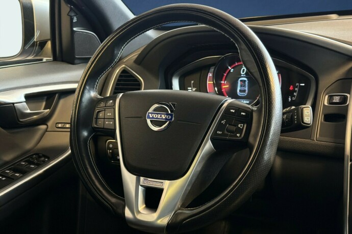 volvo-xc-60-diesel-2015-big-15