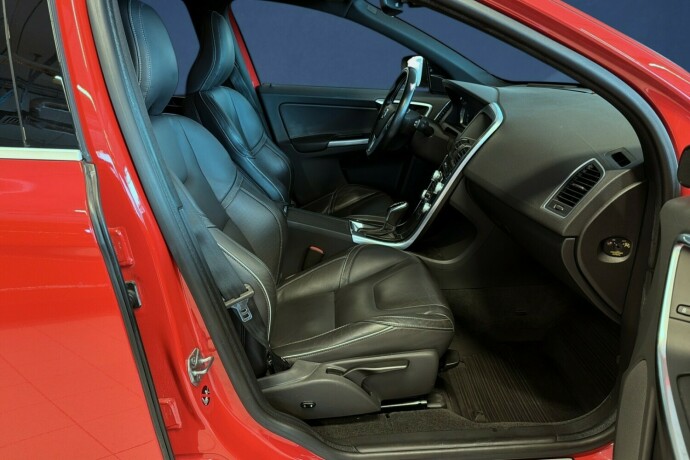 volvo-xc-60-diesel-2015-big-11