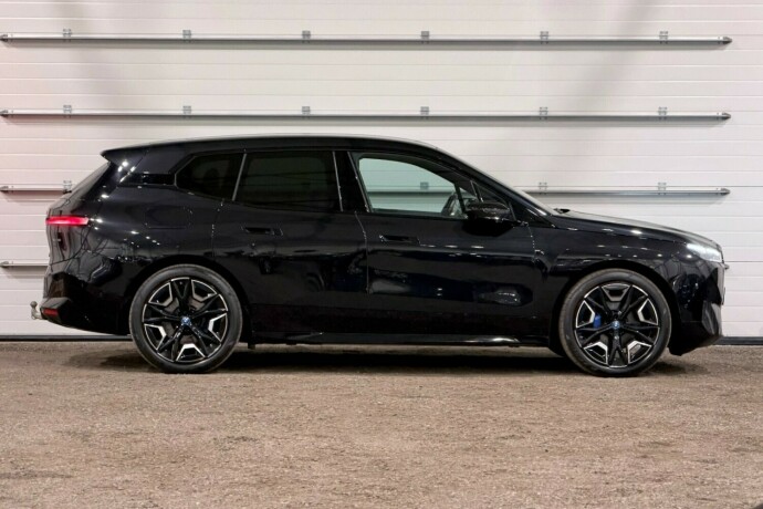 bmw-ix-elektrisitet-2022-big-1