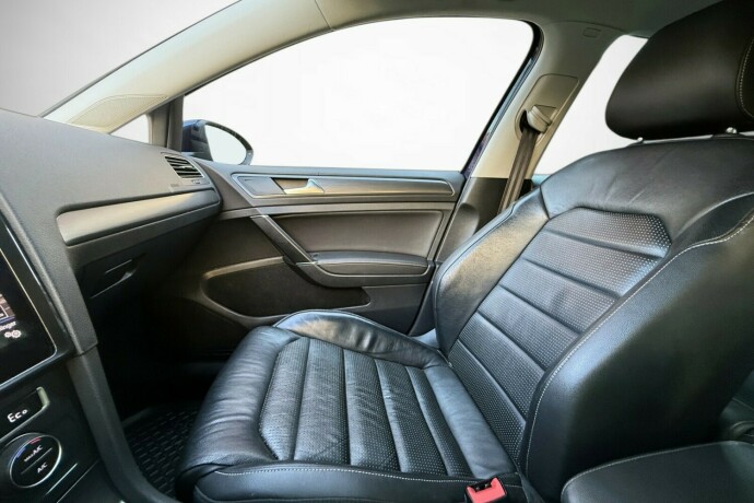 volkswagen-golf-elektrisitet-2019-big-30