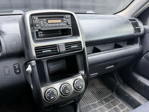 honda-cr-v-bensin-2003-big-17