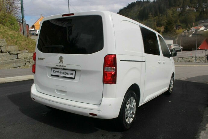 peugeot-expert-diesel-2022-big-3