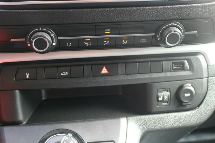 peugeot-expert-diesel-2022-big-19