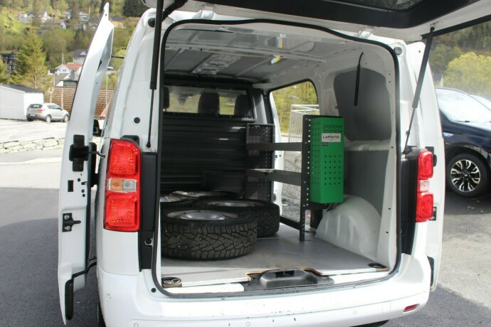 peugeot-expert-diesel-2022-big-4