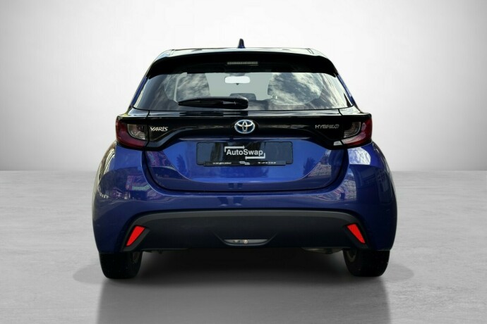 toyota-yaris-elektrisitetbensin-2022-big-9