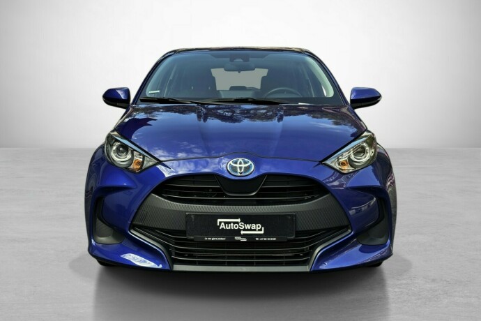 toyota-yaris-elektrisitetbensin-2022-big-2