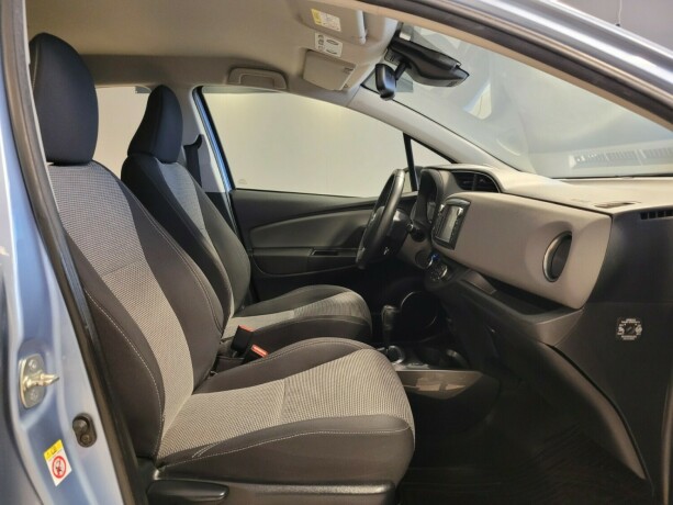 toyota-yaris-elektrisitetbensin-2016-big-11