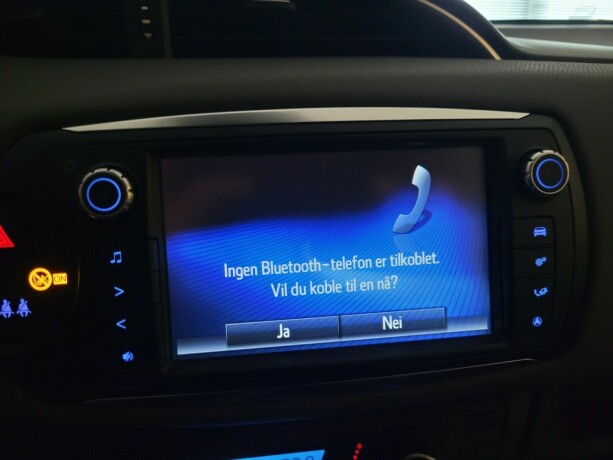 toyota-yaris-elektrisitetbensin-2016-big-28