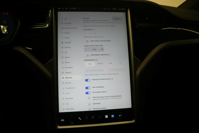 tesla-model-x-elektrisitet-2018-big-23