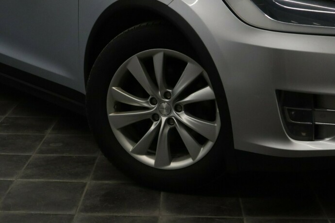 tesla-model-x-elektrisitet-2018-big-33