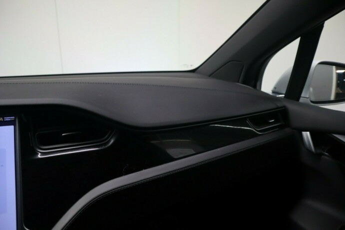 tesla-model-x-elektrisitet-2018-big-28