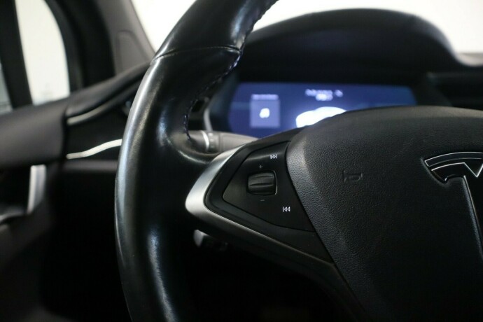 tesla-model-x-elektrisitet-2017-big-15