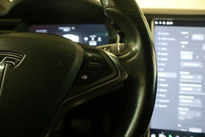 tesla-model-x-elektrisitet-2017-big-16