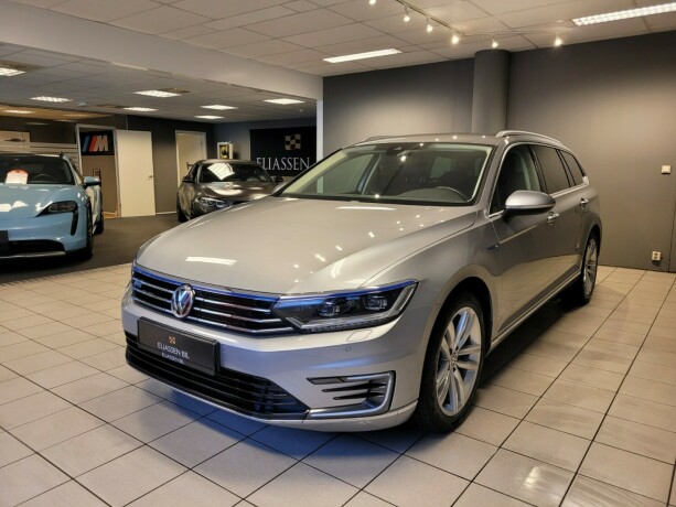 volkswagen-passat-elektrisitetbensin-2018-big-8