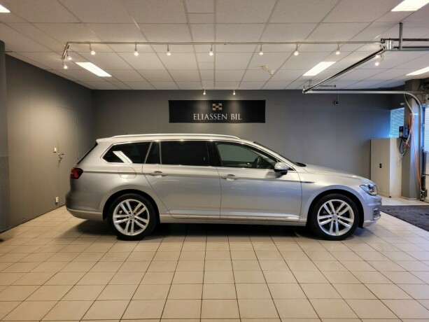 volkswagen-passat-elektrisitetbensin-2018-big-3
