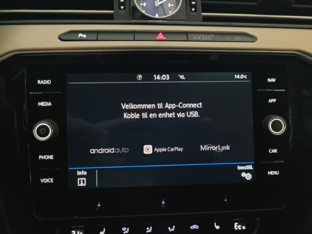 volkswagen-passat-elektrisitetbensin-2018-big-42