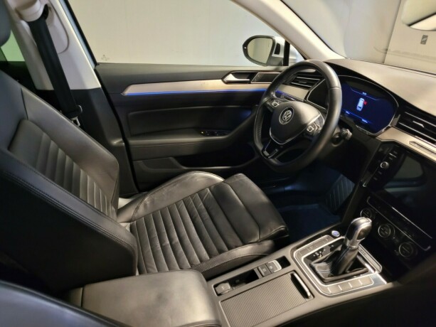 volkswagen-passat-elektrisitetbensin-2018-big-14