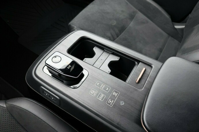 nissan-ariya-elektrisitet-2023-big-40
