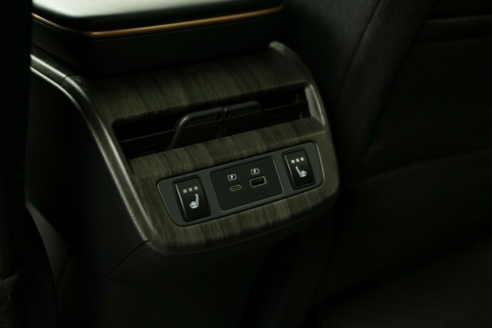nissan-ariya-elektrisitet-2023-big-46