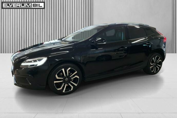 volvo-v40-cross-country-diesel-2017-big-12