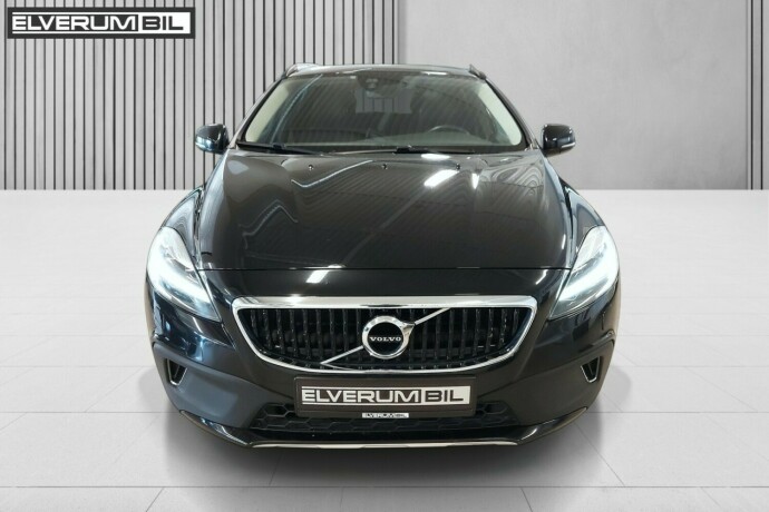 volvo-v40-cross-country-diesel-2017-big-15