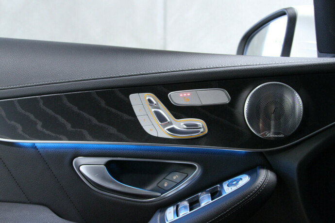 mercedes-benz-glc-plug-in-petrol-2017-big-24