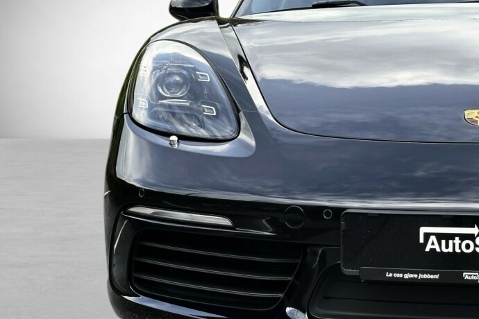 porsche-boxster-bensin-2017-big-5
