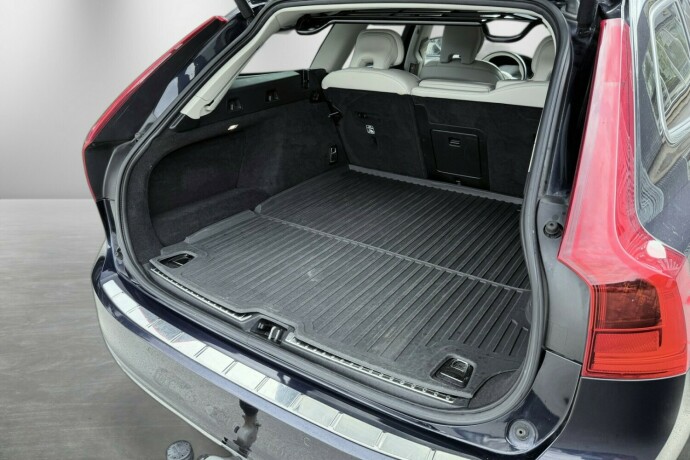volvo-v90-elektrisitetbensin-2018-big-9