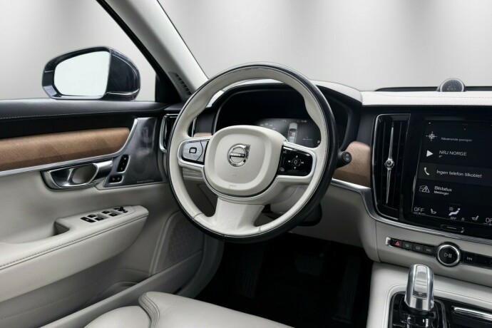 volvo-v90-elektrisitetbensin-2018-big-21