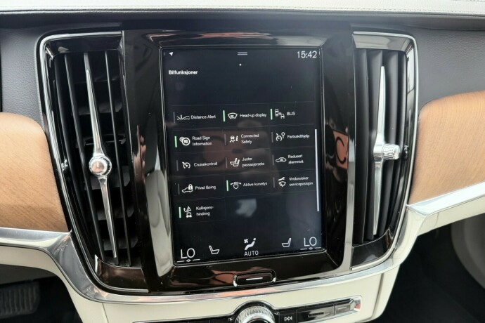 volvo-v90-elektrisitetbensin-2018-big-38