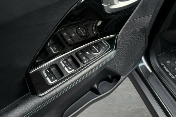 kia-e-niro-elektrisitet-2021-big-18