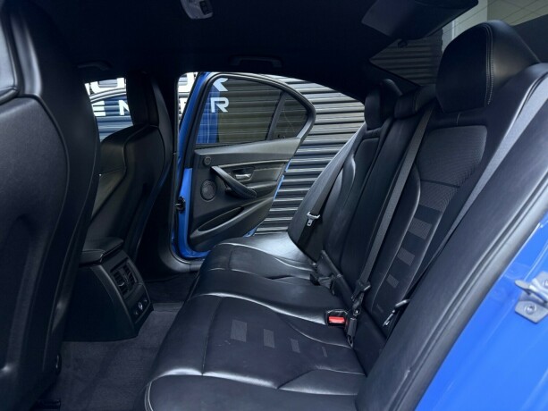 bmw-m3-bensin-2015-big-47