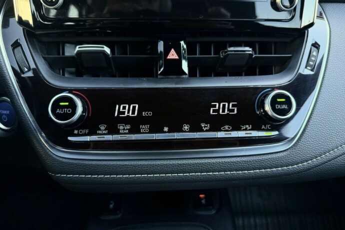 toyota-corolla-elektrisitetbensin-2019-big-28